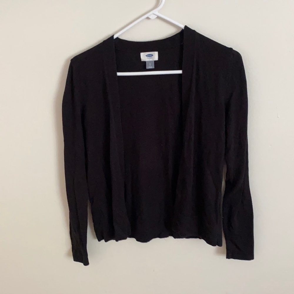 Simple black long sleeve cardigan